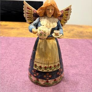 Vintage 2002 Jim Shore Heartwood Creek “Angel of Hospitality” figurine.